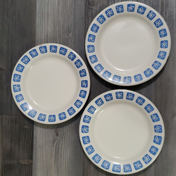 Mid Century modern atomic blue flower Set of 3 Romanian dessert plates vintage - Picture 1 of 7